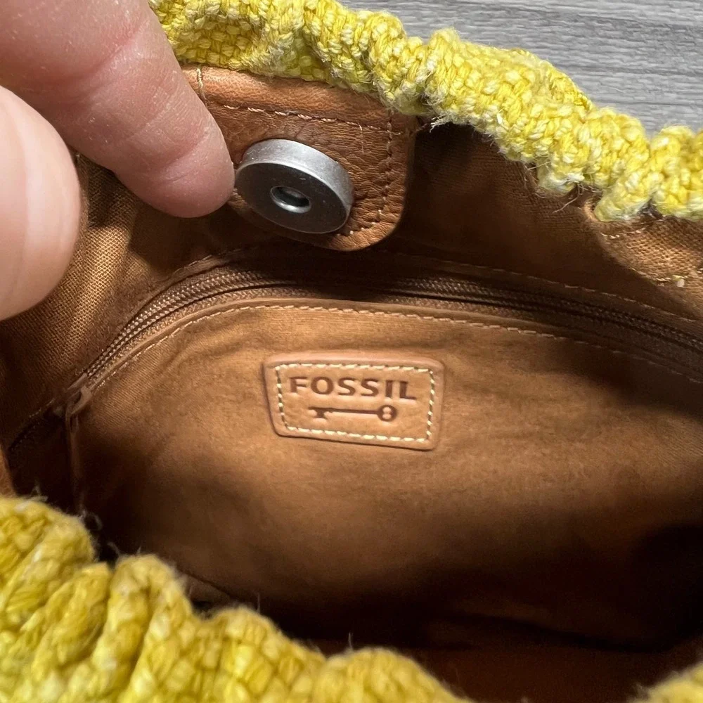 Vintage Fossil Crossbody Bag Purse Yellow Butterfly Motif‎ Mini Graphic Canvas - Picture 4 of 13